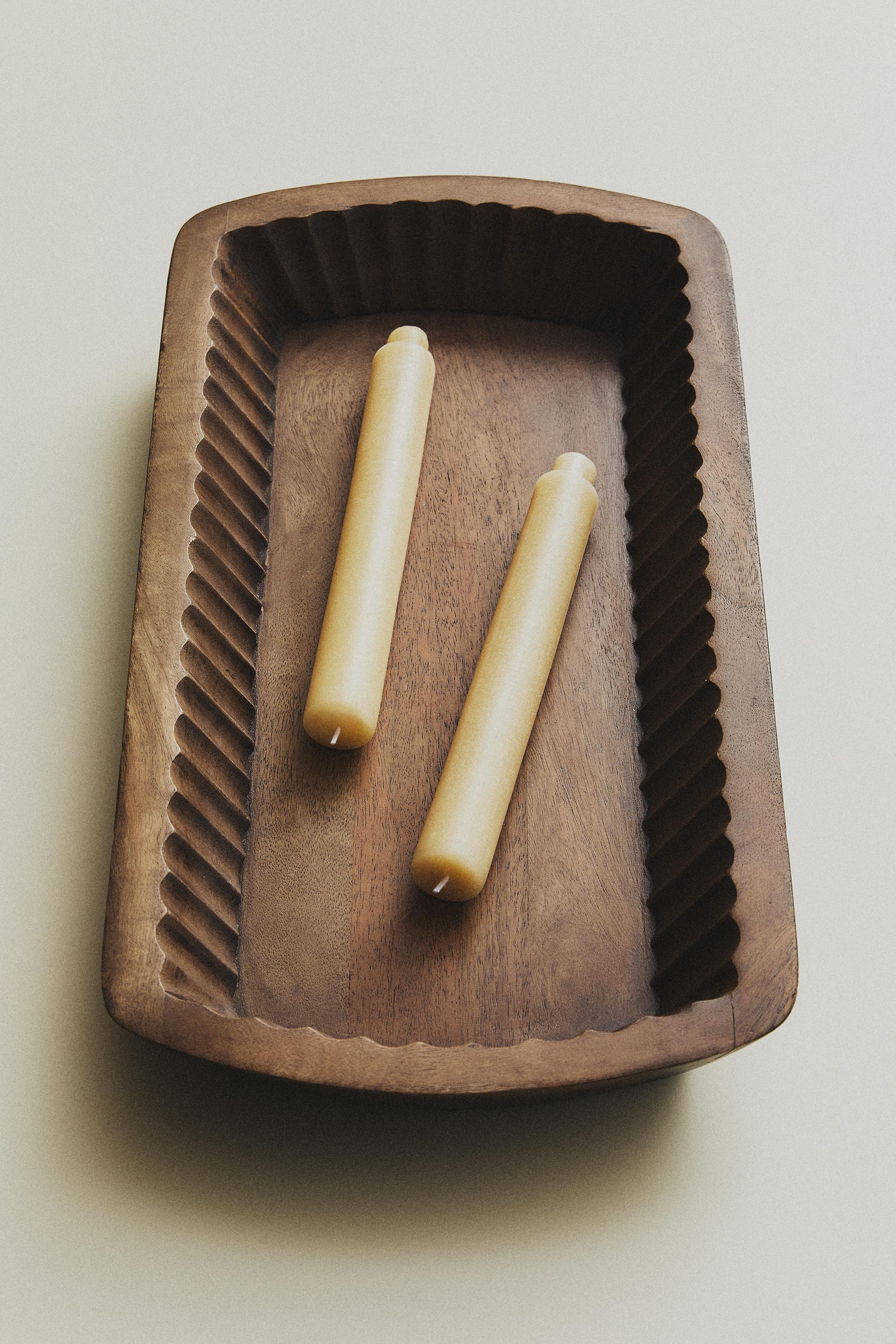 DECORATIVE WOODEN TRAY